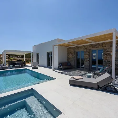 Solevara - Luxury With Infinity Pool, Jacuzzi, Cinema & Luxury Amenities Villa Aspro Chorio