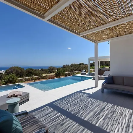 Solevara - Luxury With Infinity Pool, Jacuzzi, Cinema & Luxury Amenities *
