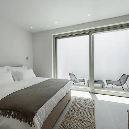 Solevara - Luxury With Infinity Pool, Jacuzzi, Cinema & Luxury Amenities