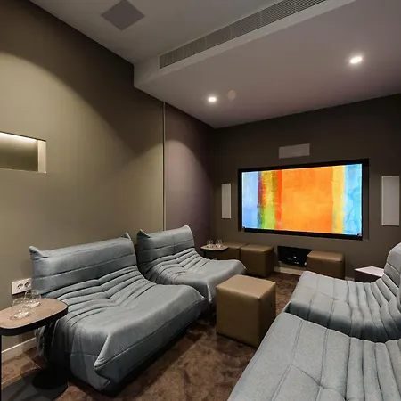 Solevara - Luxury With Infinity Pool, Jacuzzi, Cinema & Luxury Amenities * Aspro Chorio