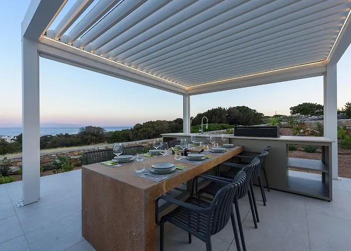 Solevara - Luxury With Infinity Pool, Jacuzzi, Cinema & Luxury Amenities Villa Aspro Chorio