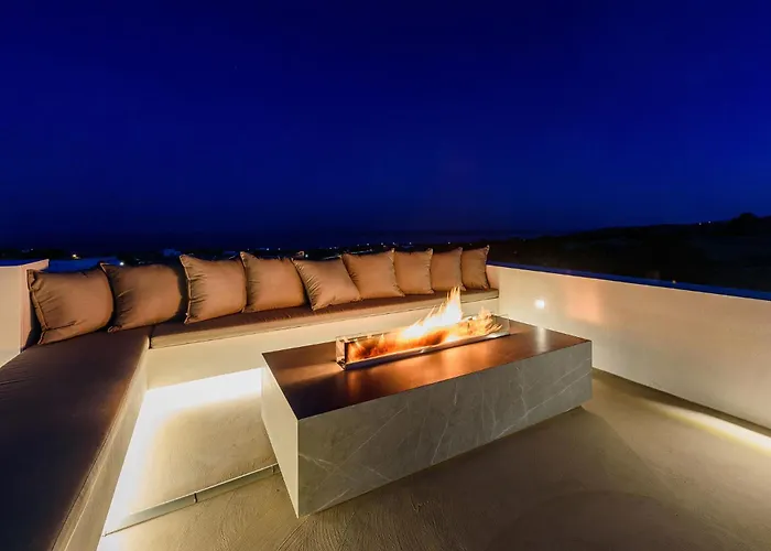 Villa Solevara - Luxury With Infinity Pool, Jacuzzi, Cinema & Luxury Amenities Aspro Chorio