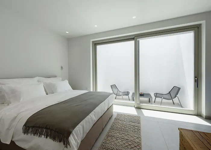 Solevara - Luxury With Infinity Pool, Jacuzzi, Cinema & Luxury Amenities