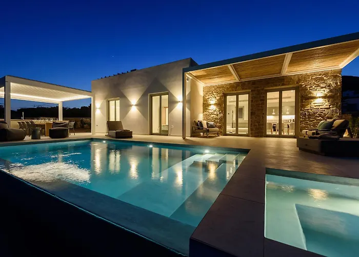 Solevara - Luxury With Infinity Pool, Jacuzzi, Cinema & Luxury Amenities